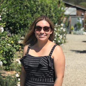 Meet your Posher, Debbie